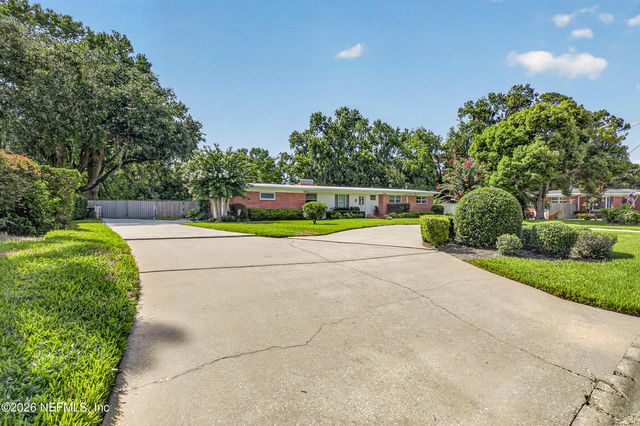 2432 JOSE Circle S, Jacksonville, FL 32217