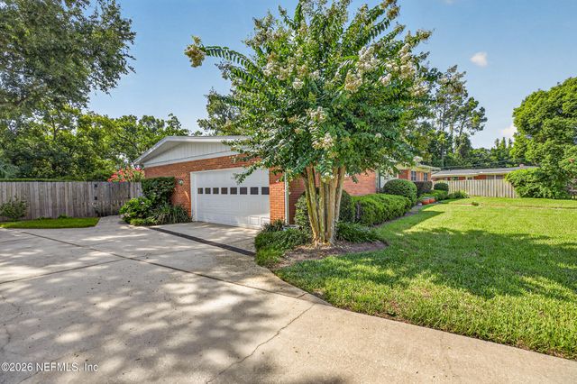 2432 JOSE Circle S, Jacksonville, FL 32217
