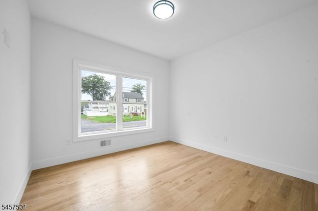 1880 Long Ter, Union Twp., NJ 07083