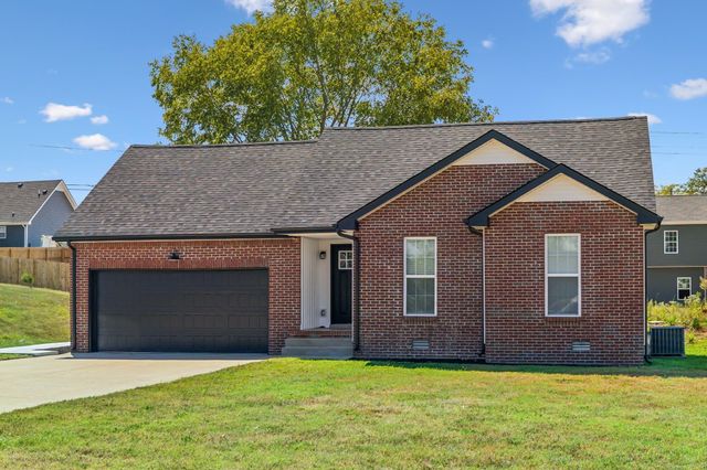 1824 Cottingham Ct, Clarksville, TN 37042