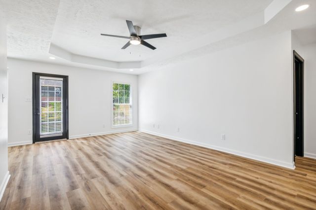 1824 Cottingham Ct, Clarksville, TN 37042
