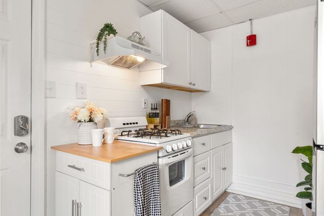 928 Dorchester Ave 1, Boston, MA 02125