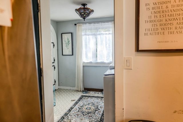 355 Whitson Rd, Bethpage, TN 37022