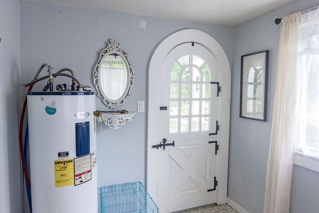 355 Whitson Rd, Bethpage, TN 37022