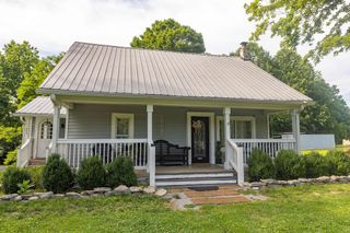 355 Whitson Rd, Bethpage, TN 37022