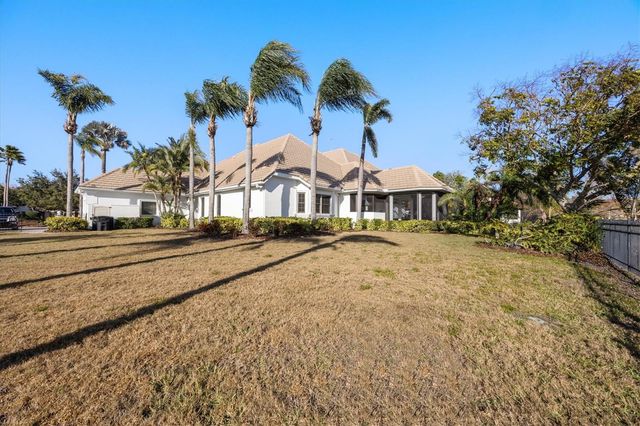 7028 PORTMARNOCK PLACE, Lakewood Ranch, FL 34202