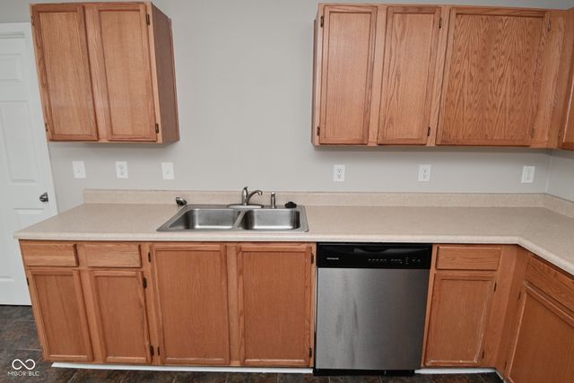 9206 Huntleigh Circle, Plainfield, IN 46168