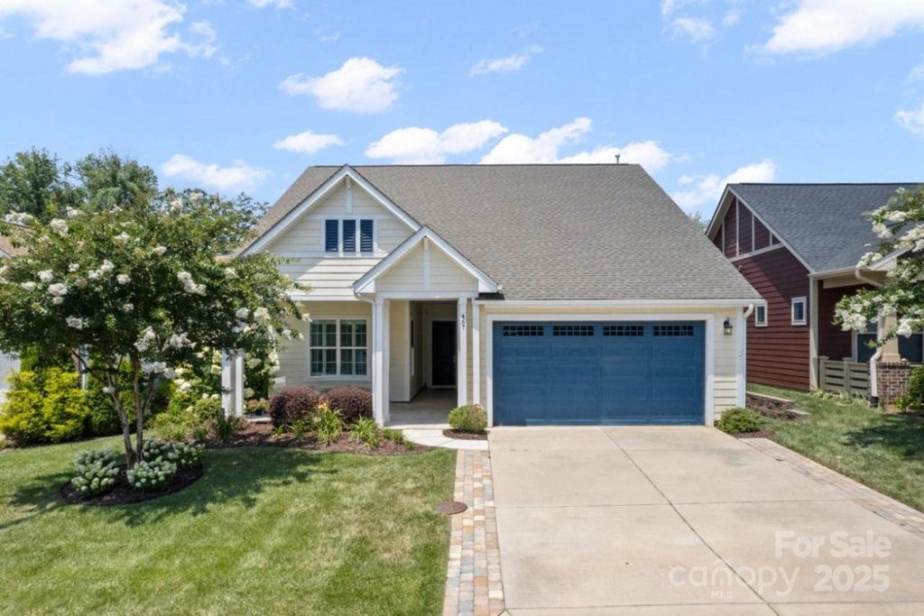 467 Granite Lake Court, Denver, NC 28037