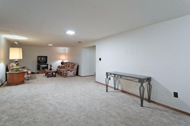 11516 Heather Street NW, Coon Rapids, MN 55433