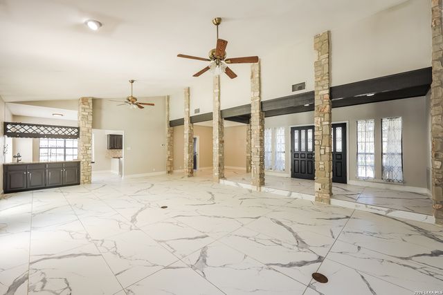 15931 MISSION RDG, San Antonio, TX 78232