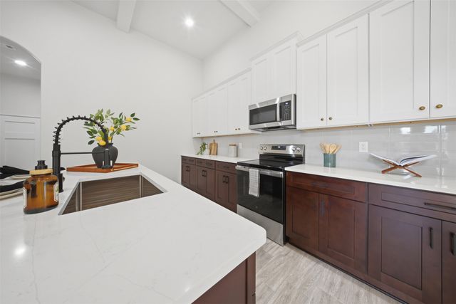 2607 White Rock Drive, Granbury, TX 76048