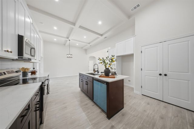 2607 White Rock Drive, Granbury, TX 76048