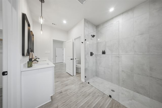 2607 White Rock Drive, Granbury, TX 76048