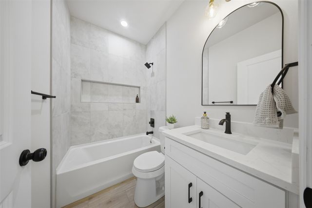 2607 White Rock Drive, Granbury, TX 76048