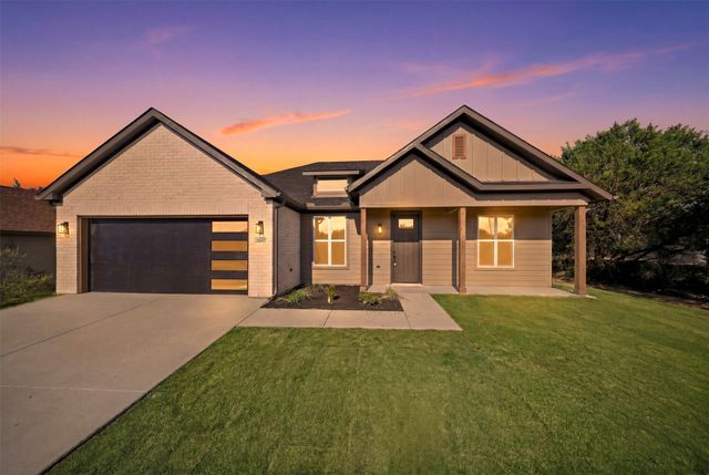 2607 White Rock Drive, Granbury, TX 76048