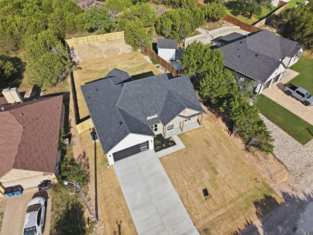 2607 White Rock Drive, Granbury, TX 76048