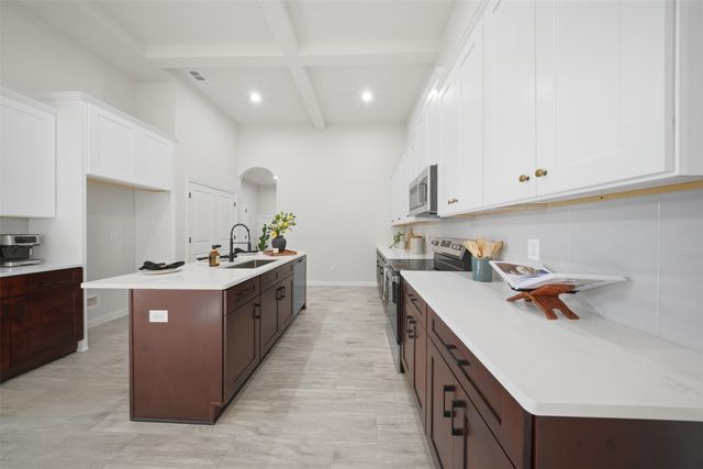 2607 White Rock Drive, Granbury, TX 76048