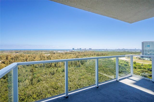 15051 Royal Oaks Lane 2103, North Miami, FL 33181