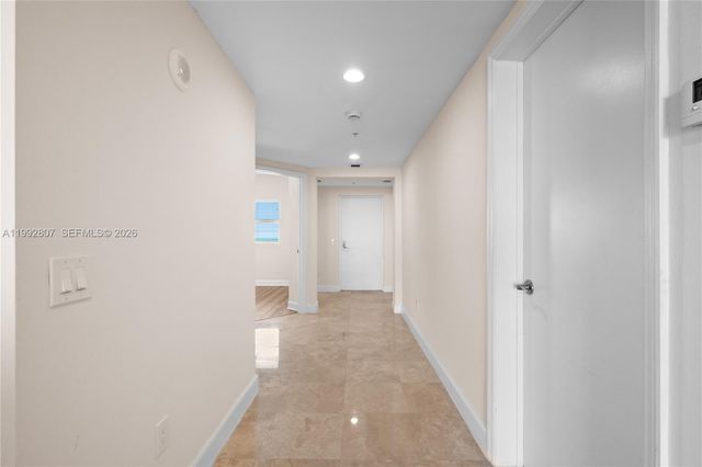 15051 Royal Oaks Lane 2103, North Miami, FL 33181