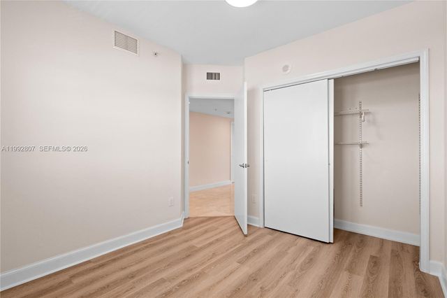 15051 Royal Oaks Lane 2103, North Miami, FL 33181