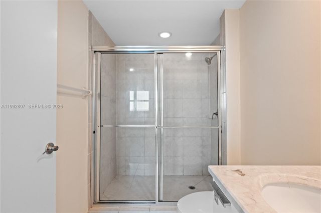 15051 Royal Oaks Lane 2103, North Miami, FL 33181