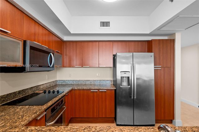 15051 Royal Oaks Lane 2103, North Miami, FL 33181