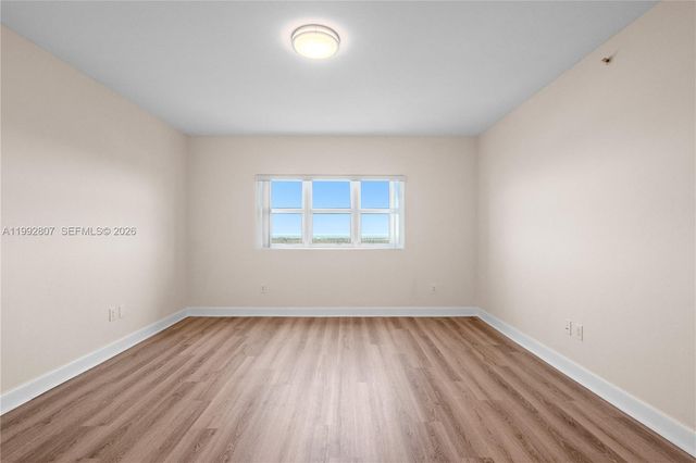 15051 Royal Oaks Lane 2103, North Miami, FL 33181