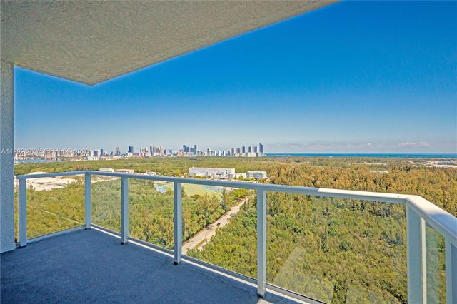 15051 Royal Oaks Lane 2103, North Miami, FL 33181