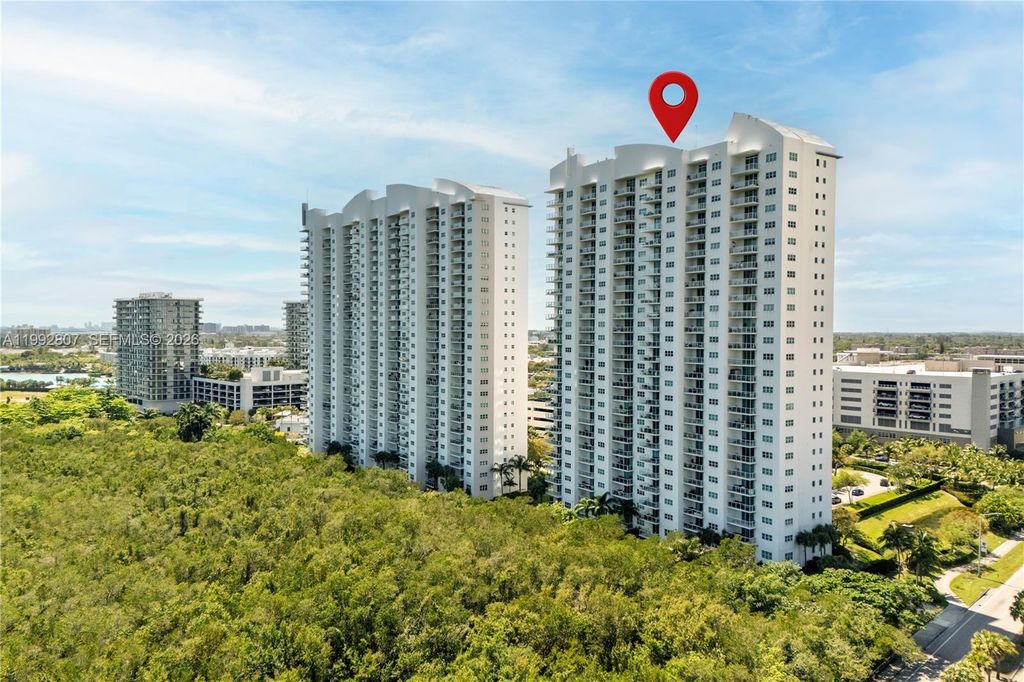 15051 Royal Oaks Lane 2103, North Miami, FL 33181