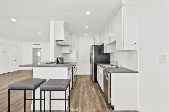 5328 Newcastle Avenue 58, Encino, CA 91316