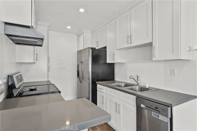 5328 Newcastle Avenue 58, Encino, CA 91316