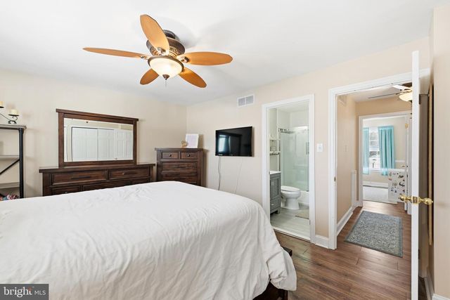 55 VIOLET LN, Newtown, PA 18940