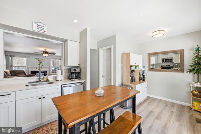 55 VIOLET LN, Newtown, PA 18940