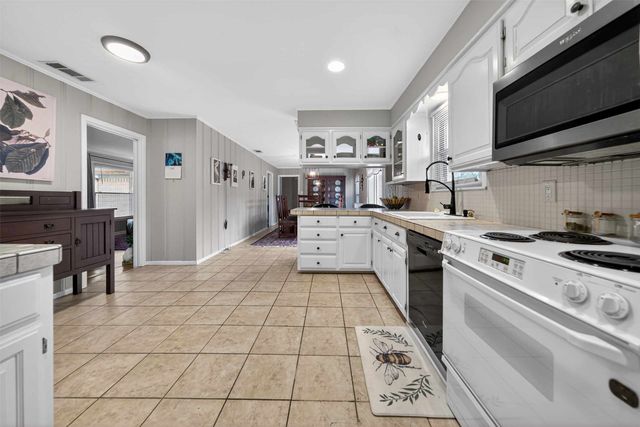 4205 Birdwell Drive, Tyler, TX 75703