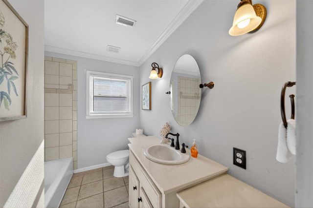 4205 Birdwell Drive, Tyler, TX 75703