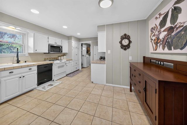 4205 Birdwell Drive, Tyler, TX 75703