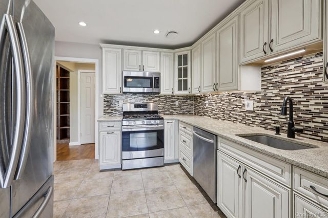 267 Country Club Lane, Pomona, NY 10970