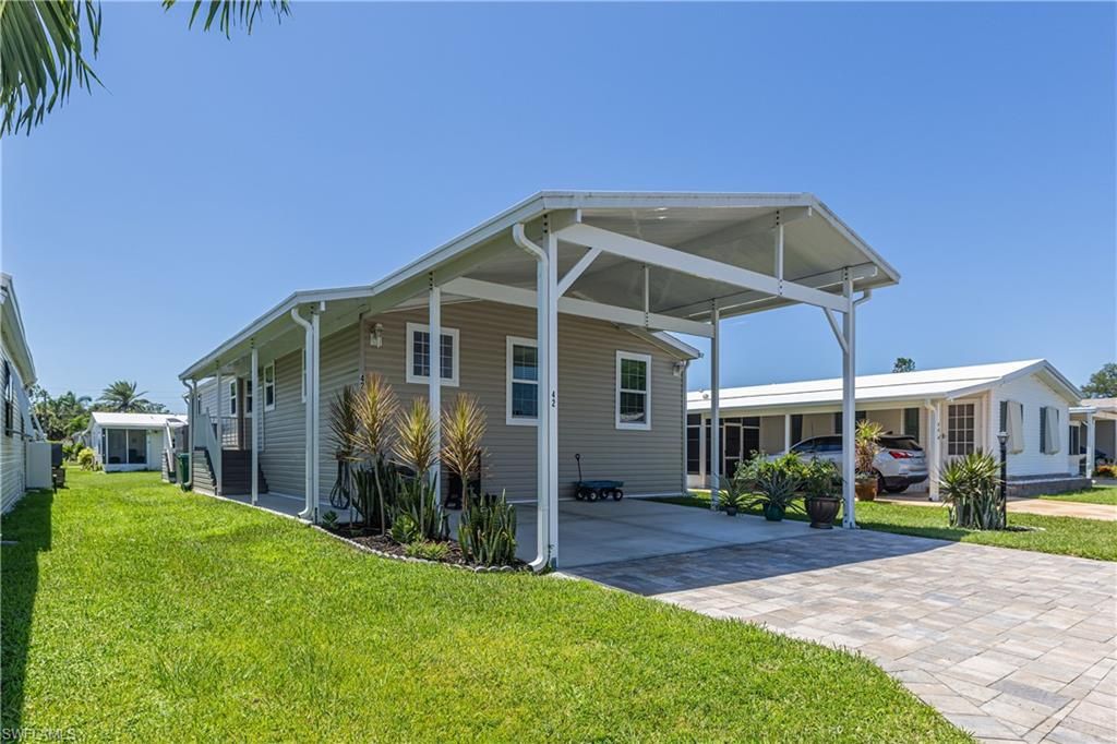 42 Amethyst AVE # 42A, Naples, FL 34114