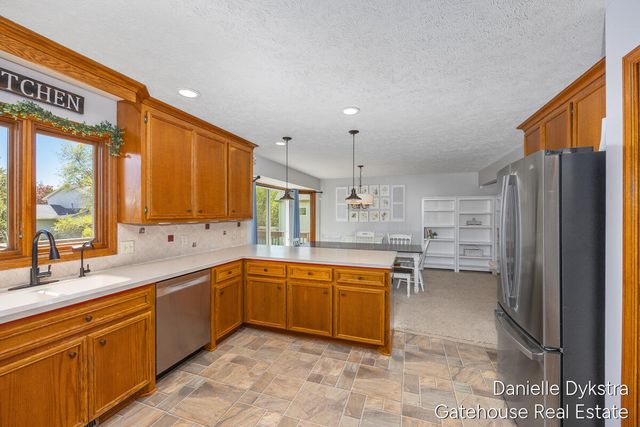 6332 Brookfield Court, Georgetown Twp, MI 49426