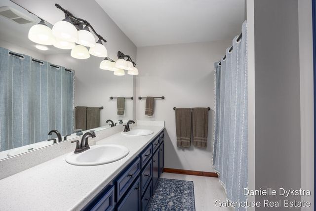 6332 Brookfield Court, Georgetown Twp, MI 49426