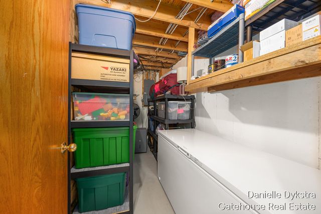 6332 Brookfield Court, Georgetown Twp, MI 49426