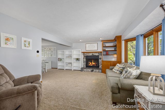 6332 Brookfield Court, Georgetown Twp, MI 49426