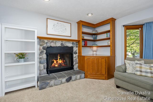 6332 Brookfield Court, Georgetown Twp, MI 49426
