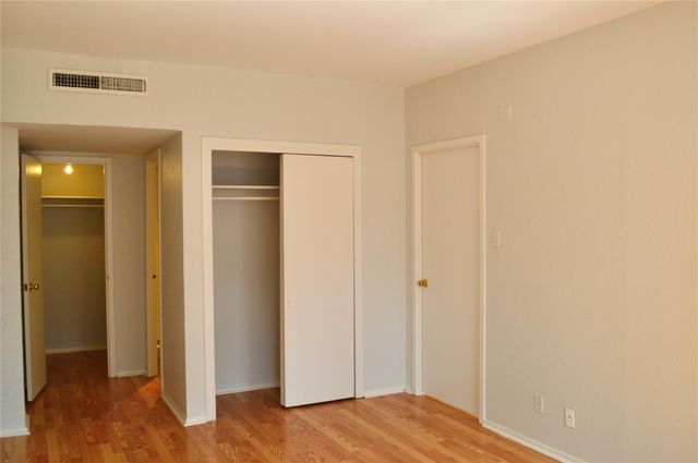 1800 LAVACA ST 807, Austin, TX 78701