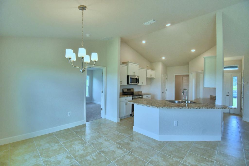 Image 12 of property listing at 4607 CALAMINT LANE, Auburndale, FL 33823