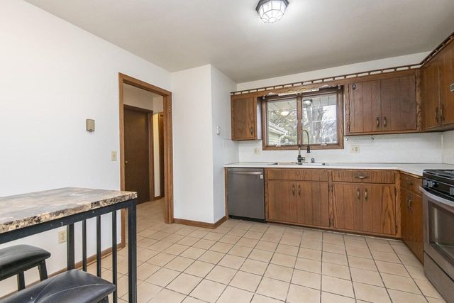 3 Linden CIRCLE, Jefferson, WI 53549