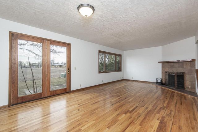 3 Linden CIRCLE, Jefferson, WI 53549