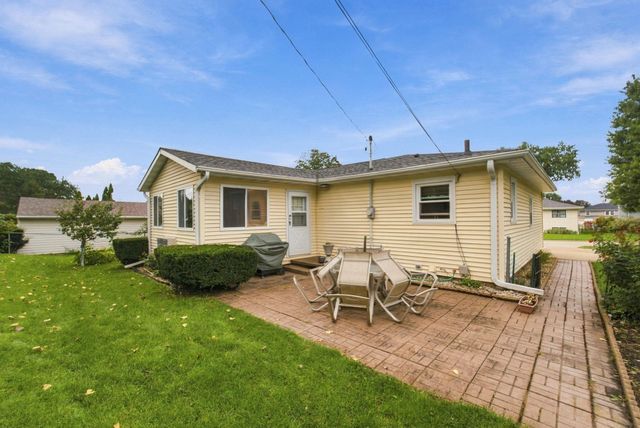 1156 Lindner Drive, Waterloo, IA 50702