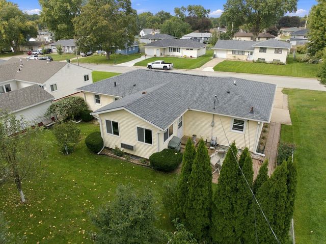 1156 Lindner Drive, Waterloo, IA 50702