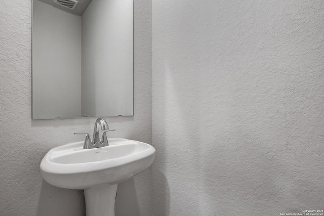 4251 Clarisse Street, New Braunfels, TX 78130